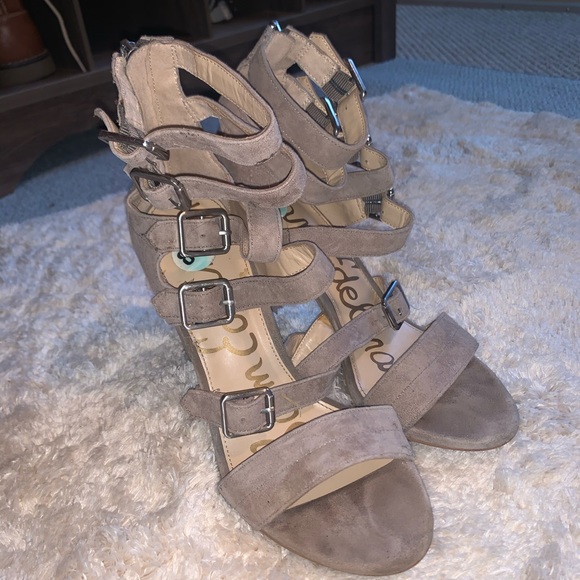 Women’s Sandal’s - Picture 2 of 2